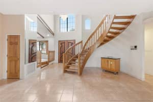 1403 Alhambra Dr, Apollo Beach, FL 33572, Sold 03/31/22