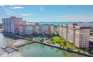 5200 Brittany Dr S, St. Petersburg, FL 33715, Sold 04/27/22