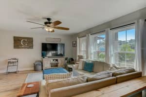 1946 Briar Creek Pl, Sarasota, FL 34235, Sold 03/25/22