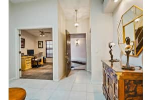 6033 Marella Dr, Sarasota, FL 34243, Sold 03/30/22