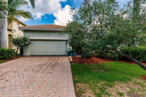 8278 Sumner Ave, Fort Myers, FL 33908, Sold 04/29/22
