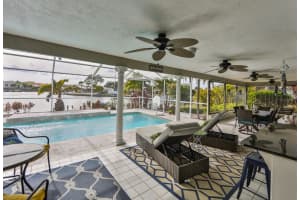 6407 Lake Sunrise Dr, Apollo Beach, FL 33572, Sold 04/18/22