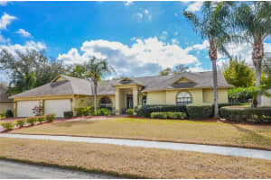 2913 Timber Knoll Dr, Valrico, FL 33596, Sold 03/31/22