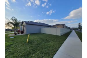 5524 Rainwood Meadows Dr, Ruskin, FL 33572, Sold 03/30/22