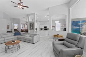 27913 Summer Pl Dr, Wesley Chapel, FL 33544, Sold 04/15/22