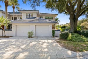 1688 Watermark Cir NE, St. Petersburg, FL 33702, Sold 04/15/22