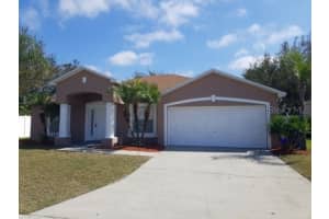 545 Reddicks Cir, Winter Haven, FL 33884, Sold 04/22/22