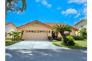 6044 Marella Dr, Sarasota, FL 34243, Sold 04/06/22