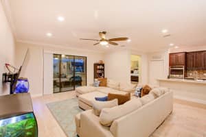 3818 75th St E, Palmetto, FL 34221, Sold 04/12/22