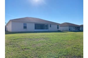 6253 Hampton Pointe Cir, Lakeland, FL 33813, Sold 04/23/22