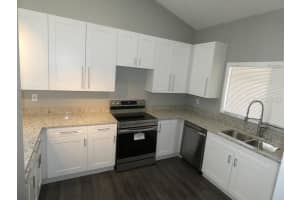 102 Canterbury Dr, Haines City, FL 33844, Sold 06/22/22