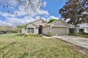 11122 Bridgecreek Dr, Riverview, FL 33569, Sold 04/18/22