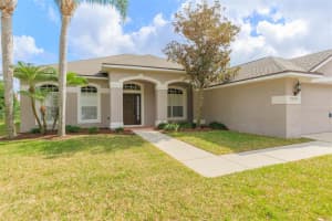 7229 Colonial Lake Dr, Riverview, FL 33578, Sold 04/20/22