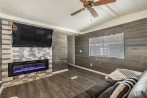 117 SAINT MARTINS WAY, APOLLO BEACH, FL 33572 Sold 08/31/22