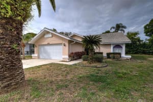 6078 Marella Dr, Sarasota, FL 34243, Sold 04/22/22