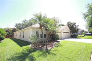 2613 Villa Dr, Valrico, FL 33596, Sold 04/04/22