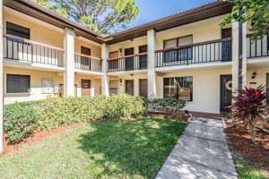 1203 Hammock Pine Blvd, Clearwater, FL 33761, Sold 04/11/22