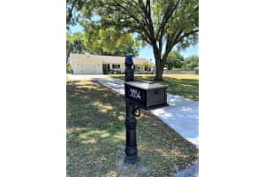 31554 Stirrup Ln, Zephyrhills, FL 33543, Sold 04/21/22