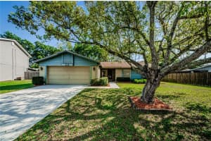 516 Oak Creek Dr, Brandon, FL 33511, Sold 05/06/22