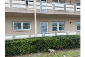 1893 Shore Dr S, South Pasadena, FL 33707, Sold 04/18/22