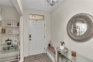 10609 Park Meadowbrooke Dr, Riverview, FL 33578, Sold 04/30/22