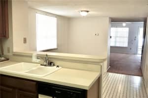 8516 J R Manor Dr, Tampa, FL 33634, Sold 04/29/22