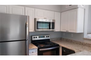 8766 Mallard Reserve Dr, Tampa, FL 33614, Sold 05/13/22