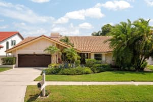 4121 Crosswater Dr, Tampa, FL 33615, Sold 04/28/22