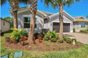 15473 Santa Pola Dr, Wimauma, FL 33598, Sold 05/02/22