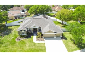 14249 Creek Run Dr, Riverview, FL 33579, Sold 05/03/22