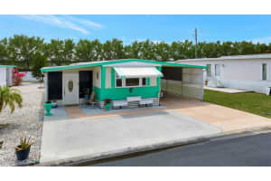 322 S PORT ROYAL LN, APOLLO BEACH, FL 33572 Sold 09/15/22