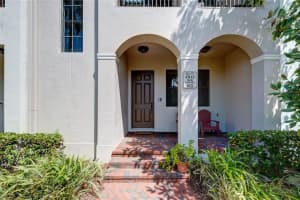 4815 Yacht Club Dr, Tampa, FL 33616, Sold 07/01/22