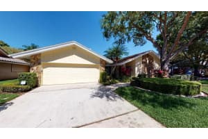 4117 Crosswater Dr, Tampa, FL 33615, Sold 05/13/22