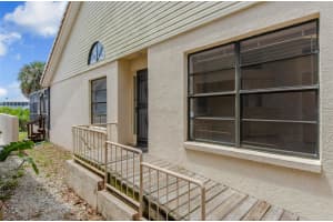 906 Shagos Dr, Apollo Beach, FL 33572, Sold 05/16/22