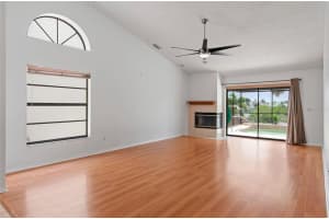 906 Shagos Dr, Apollo Beach, FL 33572, Sold 05/16/22