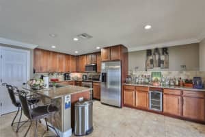 12036 Citrus Leaf Dr, Gibsonton, FL 33534, Sold 05/02/22