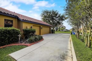 9812 Palazzo St, Seffner, FL 33584, Sold 06/03/22