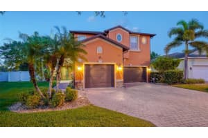3823 65th Ave E, Sarasota, FL 34243, Sold 06/09/22