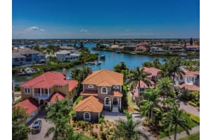 6301 MARBELLA BLVD, APOLLO BEACH, FL 33572 Sold 07/15/22