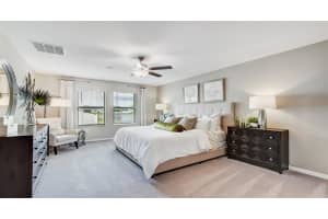 5439 AMARYLLIS GARDEN ST, APOLLO BEACH, FL 33572 Sold 08/29/22