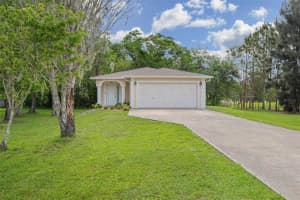 4508 Redcoat Dr, Zephyrhills, FL 33543, Sold 05/12/22