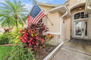 7020 Jamestown Manor Dr, Riverview, FL 33578, Sold 06/22/22