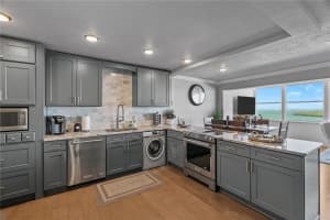 7200 SUNSHINE SKYWAY LN S #14A, ST PETERSBURG, FL 33711 Sold 08/05/22
