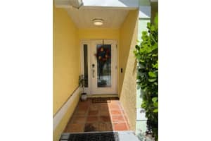 1560 Clover Cir, Melbourne, FL 32935, Sold 06/08/22