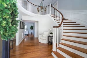 2856 SABER DR, CLEARWATER, FL 33759 Sold 09/23/22