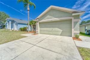 110 Chardonnay Pl, Valrico, FL 33594, Sold 05/20/22