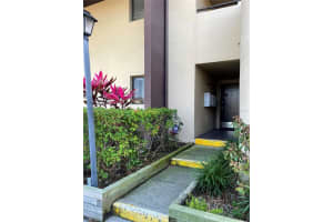 810 N Village Dr, St. Petersburg, FL 33716, Sold 05/23/22