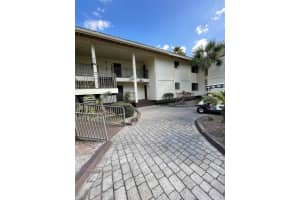 4752 FOX HUNT DR #815, WESLEY CHAPEL, FL 33543 Sold 09/01/22