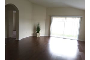 537 Scarlet Maple Ct, Plant City, FL 33563, Sold 06/15/22