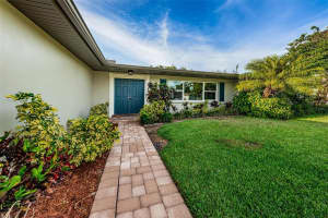 1172 TAYLOR AVE, DUNEDIN, FL 34698 Sold 08/22/22